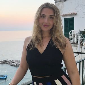 Meet your Posher, Alexis